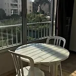 Апартаменты T1 Climatise Au Port De Avec Veranda Meublee, Proche Plages Et Commerces - Fr-1-335-186